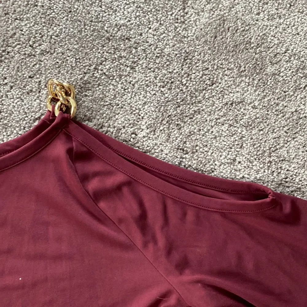 Michael Kors Maroon Cold Shoulder Chain Strap Top Trendy Chic SIZE S